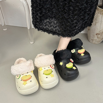 Clogs Crocs cu căptușeală din blană pentru femei, EVA partea superioară și talpa, 6 cm grosime a talpei, antiderapant
