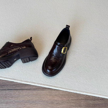 Γυναικείοι loafers, βρετανικού στυλ (επάνω μέρος από δέρμα προβάτου, στρογγυλή μύτη, μεσαίο ύψος φτέρνας 3-5 cm, καουτσούκ σόλα, επένδυση από υπερ-ίνες)