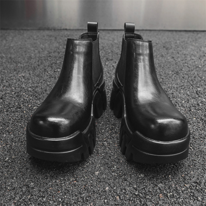 Muške Martin čizme s gornjim dijelom od mikrovlakana, okrugli vrh, srednji pet 3–5 cm, protuklizni gumeni potplat