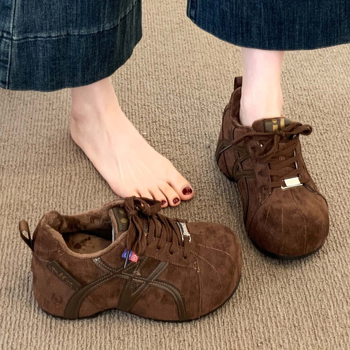 Ženske casual tenisice s unutarnjim povećanjem visine, fleece podstava, gumeni potplat, low-top dizajn, visina pete 3–5 cm