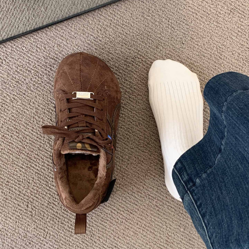 Ženske casual tenisice s unutarnjim povećanjem visine, fleece podstava, gumeni potplat, low-top dizajn, visina pete 3–5 cm