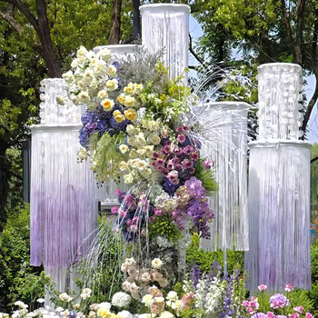 Vjenčana kovana željezna arka s perlovom zavjesom — Pakiranje: mjehurična folija, Marken: Holding Hand, Obrada i prilagodba: Da, Namjena: Vjenčanje