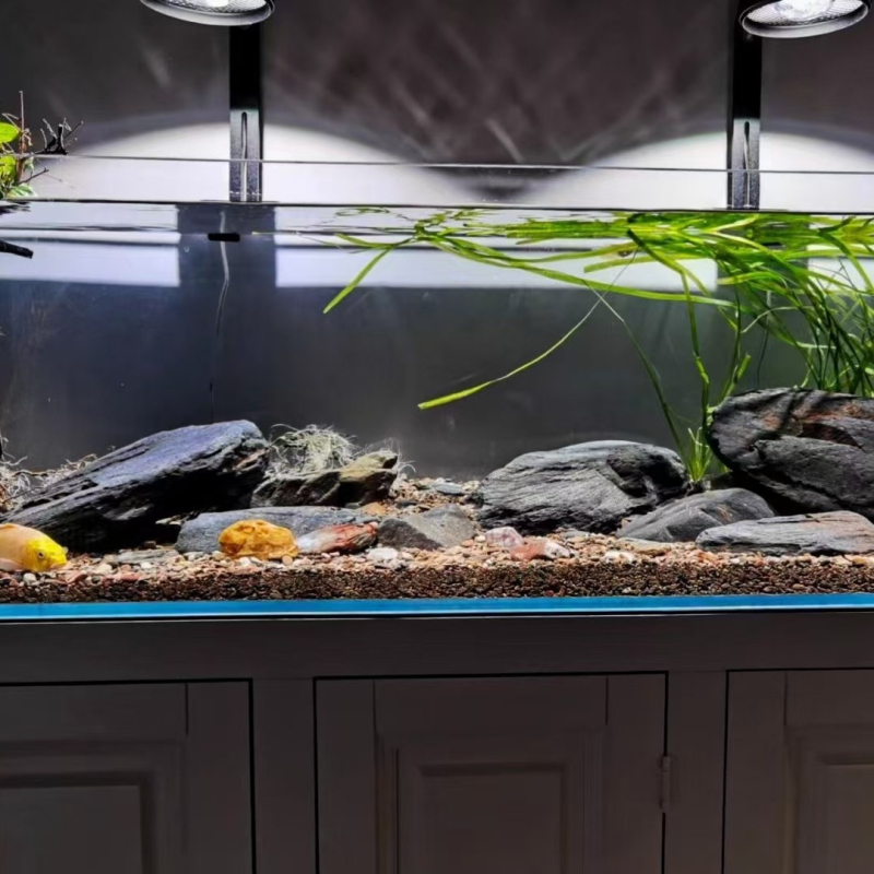 Glavni kamen za aquascaping – kamen potoka, nepravilan oblik, porijeklo Hebei