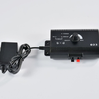 GPS elektronički ograda za kućne ljubimce, model 023, s mogućnostima punjenja i napajanja baterijom; ABS kućište; točnost GPS 0,5 m; memorija 1 GB