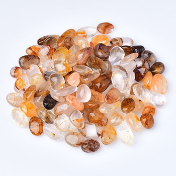 Kristalni šljunak dekorativni kamen sa žutim jantarskim cvijetom – geometrijski oblik, moderan minimalistički stil, materijal: kristal