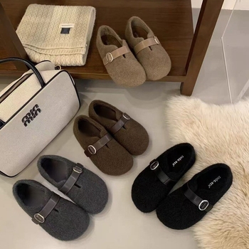 Cipele u stilu Birkenstock, vuneni gornji dio, podstava od umjetnog krzna, unutarnje povećanje od 3 cm, elastično zatvaranje