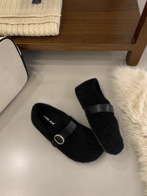 Cipele u stilu Birkenstock, vuneni gornji dio, podstava od umjetnog krzna, unutarnje povećanje od 3 cm, elastično zatvaranje