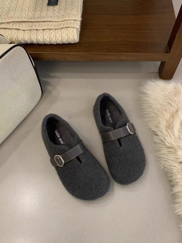 Cipele u stilu Birkenstock, vuneni gornji dio, podstava od umjetnog krzna, unutarnje povećanje od 3 cm, elastično zatvaranje