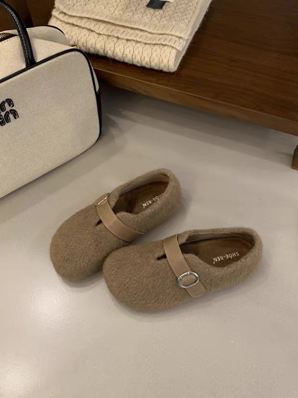 Cipele u stilu Birkenstock, vuneni gornji dio, podstava od umjetnog krzna, unutarnje povećanje od 3 cm, elastično zatvaranje