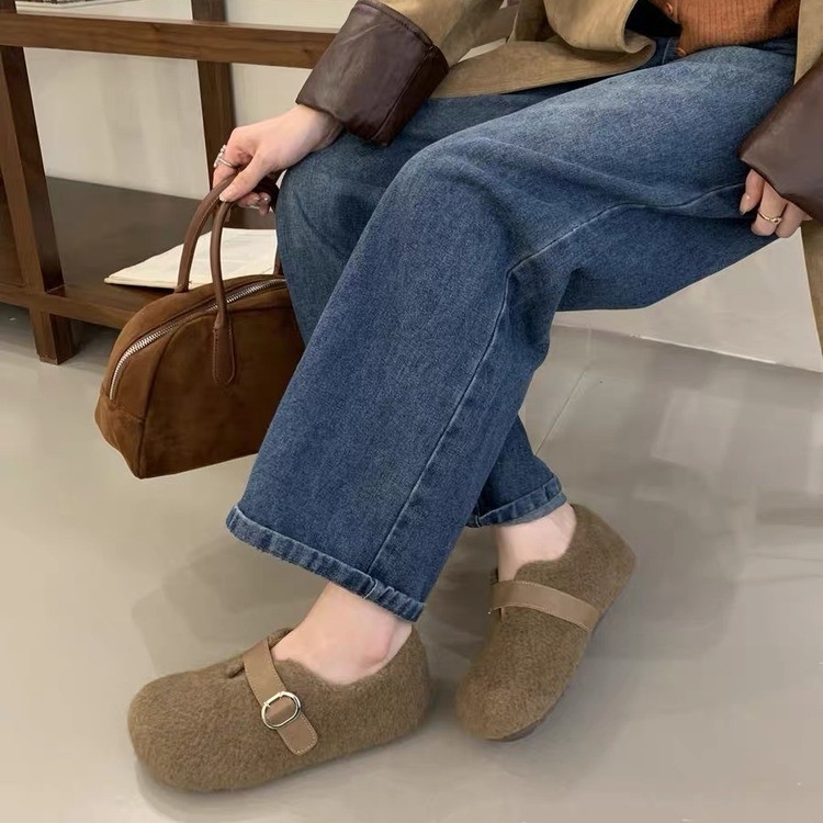 Cipele u stilu Birkenstock, vuneni gornji dio, podstava od umjetnog krzna, unutarnje povećanje od 3 cm, elastično zatvaranje