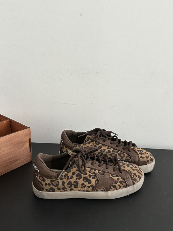 Ženske zimske tenisice s flecom, leopard uzorak, gornji dio od nubuka govedje boje, dvostruka podstava od svinjske kože, vezanje, retro stil, gumeni potplat