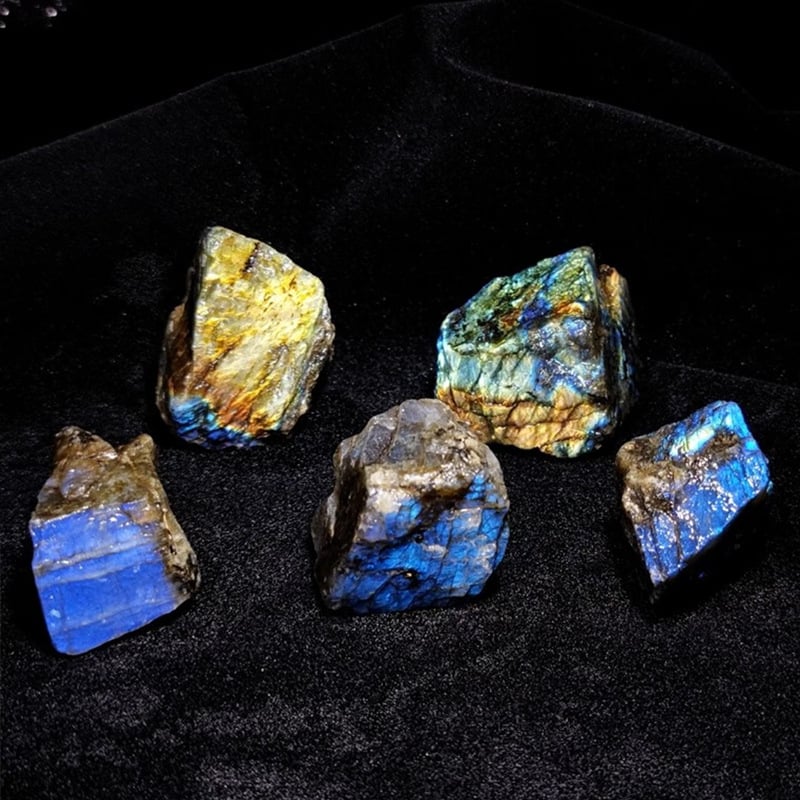 Prirodni labradoritni surovi kamen – ukras za aromaterapiju i dekoraciju akvarija (Materijal: Crystal; Šifra proizvoda: Ijjckeet; Kategorija: Crystal rough stone; Stil: Modern minimalist; Pakiranje: Carton packaging)