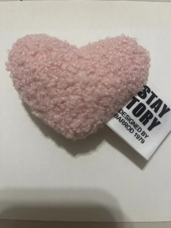 Plišani dodatak za odjeću – srce od pliša, punjeni pliš, oblik privjeska za prtljagu, motiv ljubav/kapljica/zvono, stil Fresh and Sweet