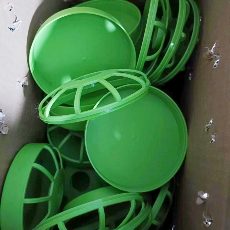 Hrana za papige – okrugla kutija za hranu s dizajnom protiv prskanja, plastika, porijeklo Guangdong, marka Favorite Four, za ptice