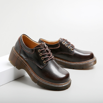 Pantofi din piele în stil colegiu, talpă groasă, din două straturi de piele de vacă, vârf rotund, toc mediu 3-5 cm, talpă din tendon de vițel