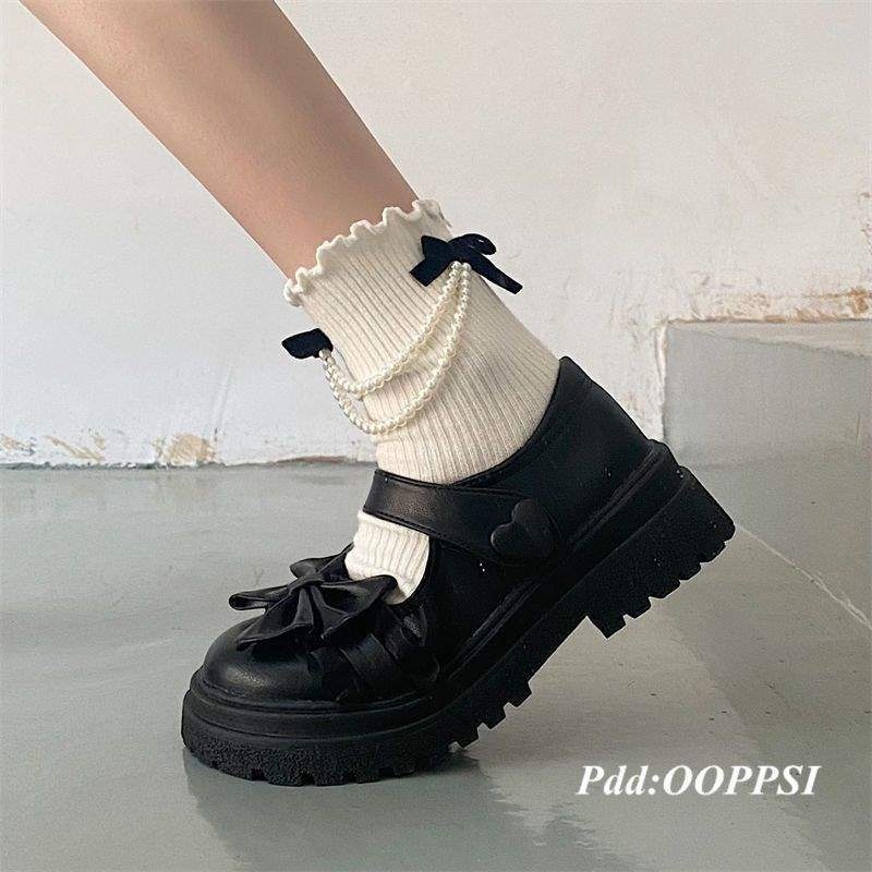 Ženske Mary Jane cipele u japanskom stilu, niski kitten heel, kopčanje na Velcro, gornji dio od umjetnog pliša, potplat od prirodne gume