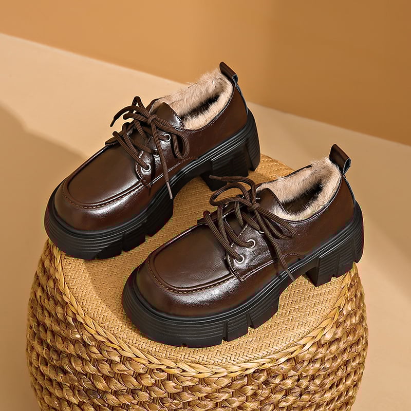 Дамски пухено подплатени мокасини с кръгла носка, PU горна част, клиновиден ток и гумена подметка