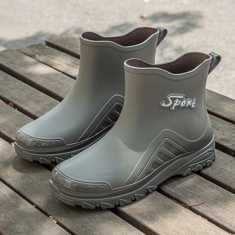 Ghete de ploaie pentru bărbați, partea superioară din PVC, slip-on scurt, impermeabile și antiderapante, căptușite cu lână artificială, toc redus