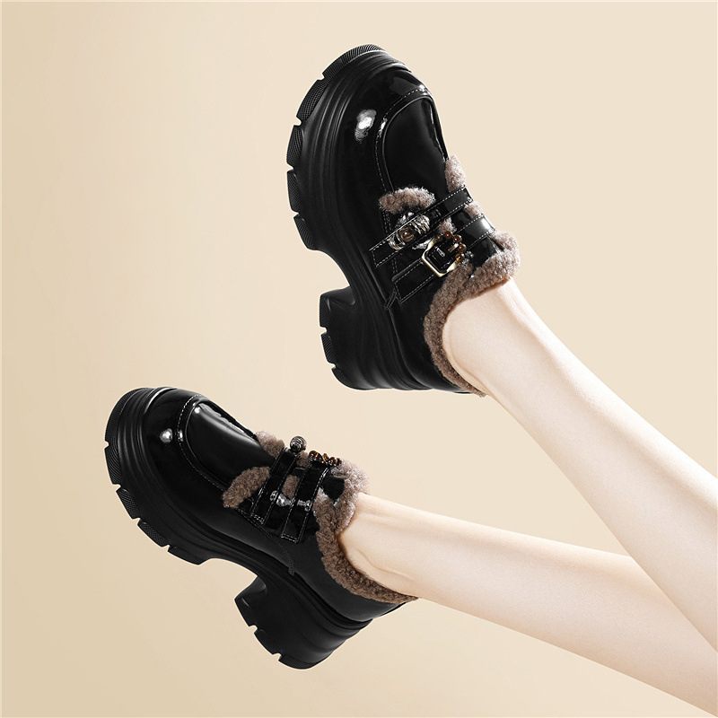 Ženske kožne loaferice s okruglim vrhom, Slip-on, gornji dio od teleće kože, debeli pet 6–8 cm