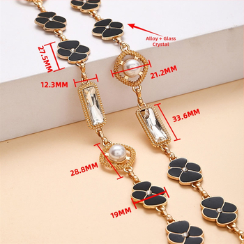 Nakit od metalne lančić s kristalima - dekorativni dodatak (Metal; elektroplatiranje; prilagođljiv; ljeto 2023)