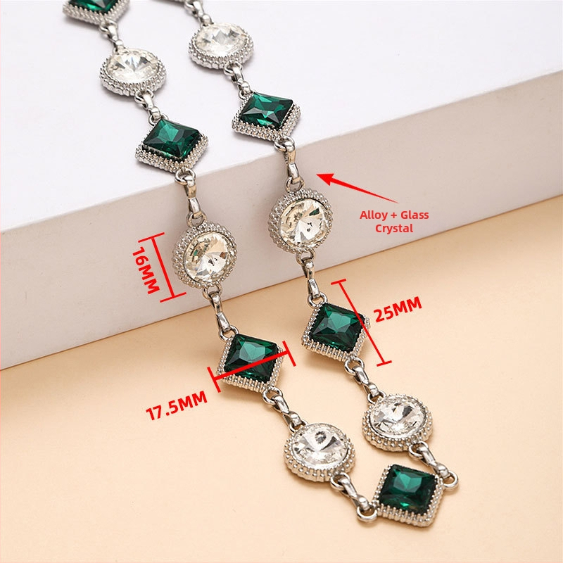 Nakit od metalne lančić s kristalima - dekorativni dodatak (Metal; elektroplatiranje; prilagođljiv; ljeto 2023)