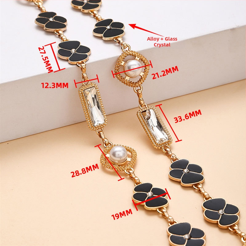 Nakit od metalne lančić s kristalima - dekorativni dodatak (Metal; elektroplatiranje; prilagođljiv; ljeto 2023)