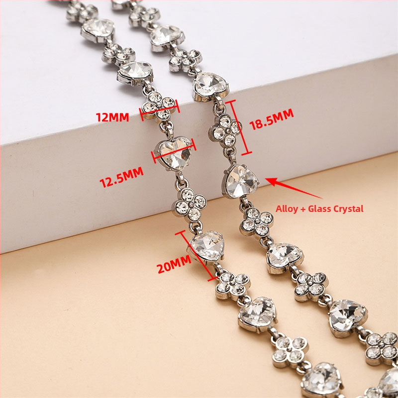 Nakit od metalne lančić s kristalima - dekorativni dodatak (Metal; elektroplatiranje; prilagođljiv; ljeto 2023)