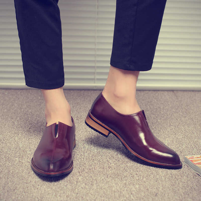 Muške kožne cipele za poslovni stil s oštrim vrhom, slip-on, britanski stil, srednja peta 3-5 cm, drvena potplata