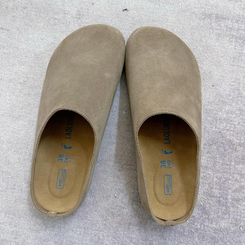 Muške Birkenstock-inspirirane retro mule s debelim potplatom, nubuk koža na gornjoj strani, plastična potplata, slip-on, proljeće 2025