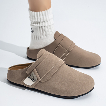 Muške svakodnevne papuče sa zatvorenim prstom i otvorenim petama, gornji dio od velura, gumeni đon, slip-on