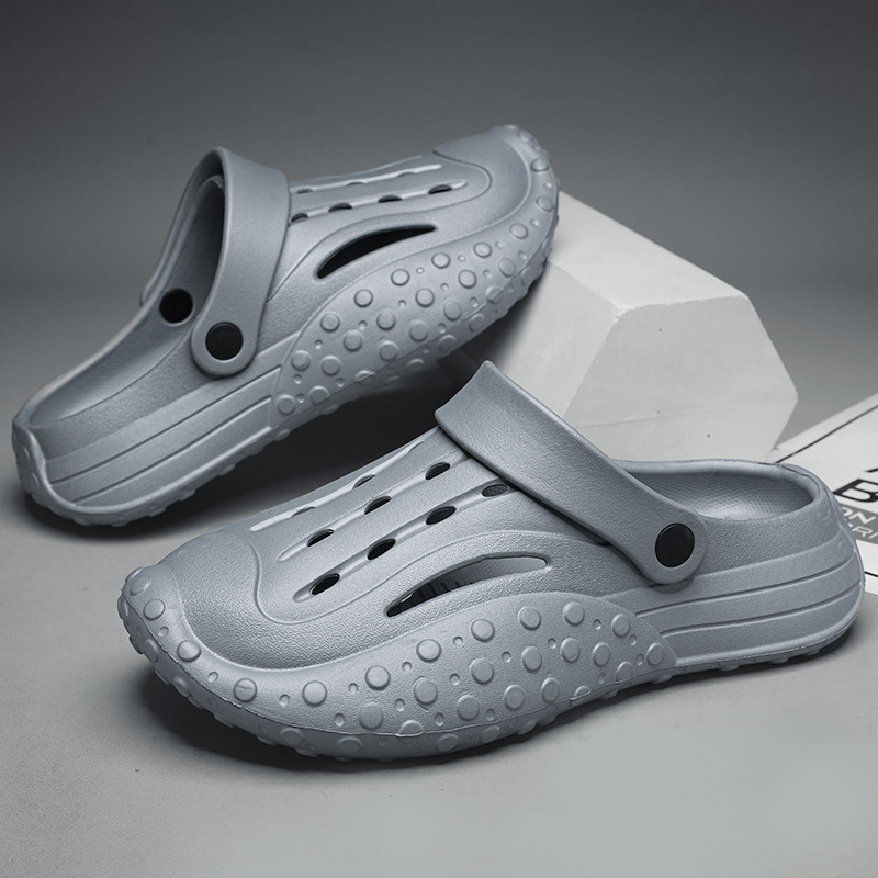 Férfiak számára készült, lélegző EVA papucs lyukakkal, vastag talppal a magasság növeléséért, sportos stílus, injektált talp