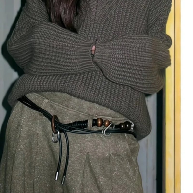 Kožni kaiš s užetom i metalnim ukrasima, unisex podesiva, Ermudiao, PU koža, spona od legure, zatvarač na gumb, književno retro stil