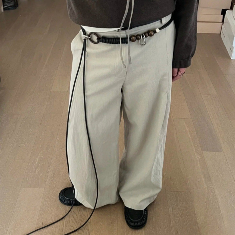Kožni kaiš s užetom i metalnim ukrasima, unisex podesiva, Ermudiao, PU koža, spona od legure, zatvarač na gumb, književno retro stil