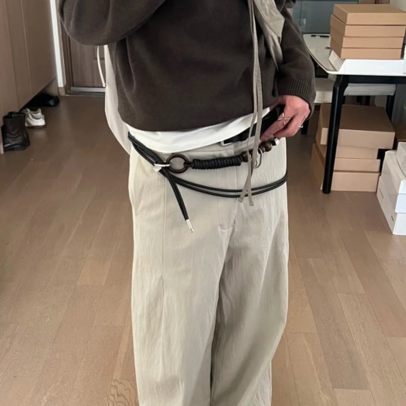 Kožni kaiš s užetom i metalnim ukrasima, unisex podesiva, Ermudiao, PU koža, spona od legure, zatvarač na gumb, književno retro stil