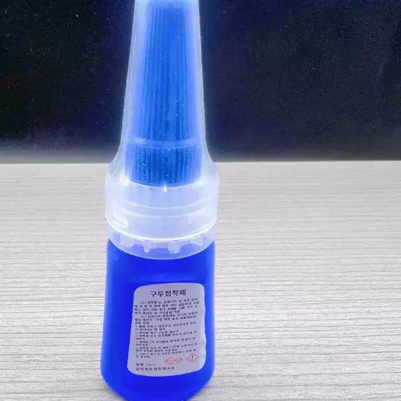 Lepilo za okvire naočala 401 – prozirno, otporno na visoke temperature, za metal, staklo, plast i keramiku