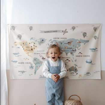 Nordikus stílusú pamut faliszőnyeg gyerekeknek - állatos térkép mintával, téglalap alakú, gépi szövés