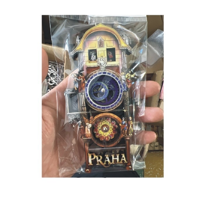 Magnet za hladnjak – Praški sat s okretanjem zupčanika, plastika i smola, putni suvenir, retro jedinstven dizajn
