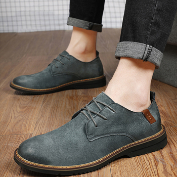 Muške mokasinke od pigskin kože, za poslovne i casual nošenje, okrugli vrh, slip-on, PU ulošak, gumeni potplat, niski potpet 1–3 cm