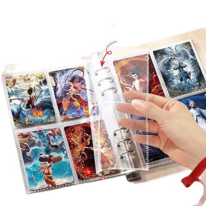 Kolekcionarski kartični album, A5 s četiri mreže po stranici i A4 s devet mreža, 40 unutarnjih stranica, PP omot, stil crtani album, jednostavno uvezivanje