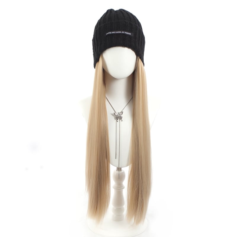 Jednodijelna pletena beret-perika s dugom ravnom kosom i bočnim kosim šiškama, visokotemperaturna žica, mehanička obrada, model dm324