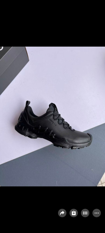 Szabadidős terepfutócipő, légáteresztő háló, csúszásmentes, magasságot növelő, bőr felsőrész, gumitalp, uniszex