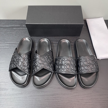 Valódi bőrből készült szandál reliefes felülettel, felső rész – tehénbőr, belső – báránybőr, gumitalp, hétköznapi, nyitott lábujjú