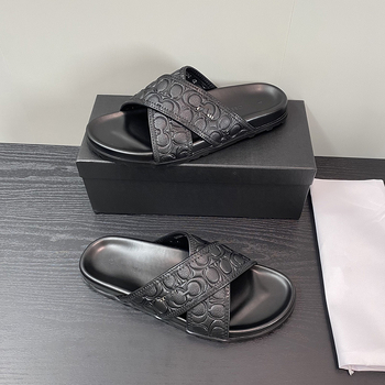 Valódi bőrből készült szandál reliefes felülettel, felső rész – tehénbőr, belső – báránybőr, gumitalp, hétköznapi, nyitott lábujjú