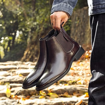 Férfi Chelsea csizma: PU felsőrész, gumi talp, hegyes orr, alacsony sarok 1–3 cm, pull-on kialakítás