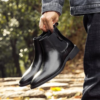 Férfi Chelsea csizma: PU felsőrész, gumi talp, hegyes orr, alacsony sarok 1–3 cm, pull-on kialakítás