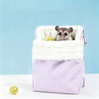 Kisállatok számára függő alvófészek — (poliészter, négyzet alakú, meleg, hamster részére, beltéri használat)