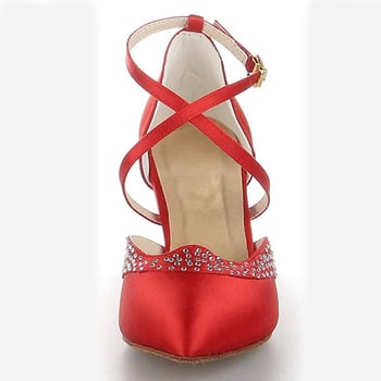 Modern és latin táncra való tánccipő, felső rész selyem, talp velúr, lélegző és könnyű