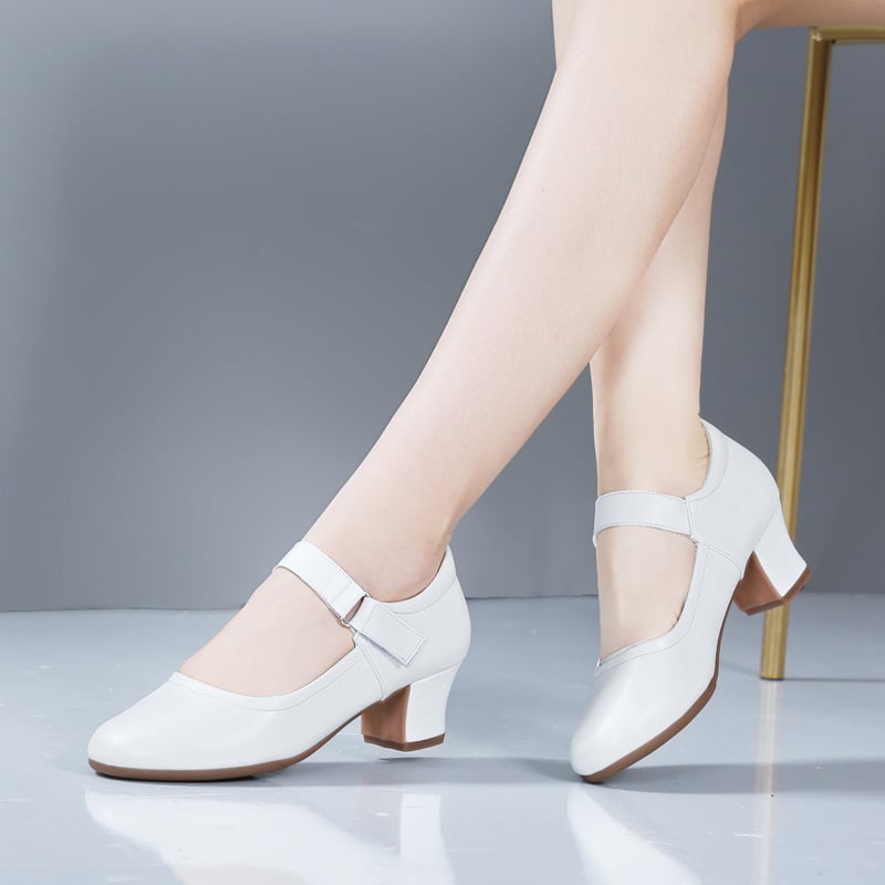 Idős nőknek szóló tánccipő — könnyű, kényelmes, lapos sarok; talpanyag: marhaín, Tesri márka