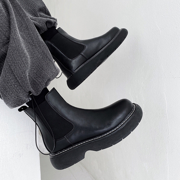 Férfi Martin Chelsea bakancs, krokodilbőr felső rész, boka magasságú szár, slip-on kivitel, gyapjú-shearling bélés, gumitalp