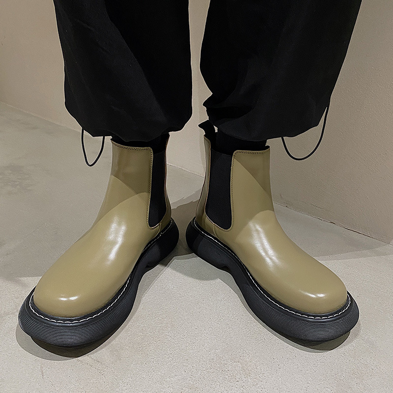 Férfi Martin Chelsea bakancs, krokodilbőr felső rész, boka magasságú szár, slip-on kivitel, gyapjú-shearling bélés, gumitalp